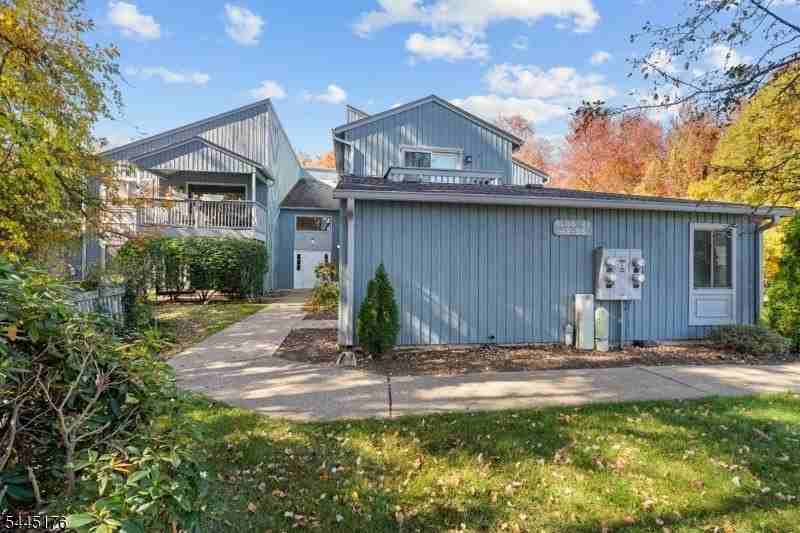51 Drake Ln - Photo 2 of 30