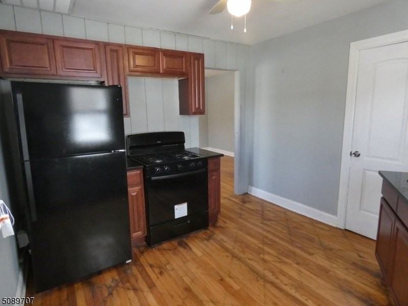 672 Mount Hope Ave #4 - Photo 4 of 12
