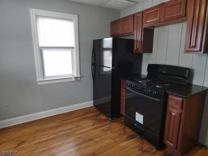 672 Mount Hope Ave #4 - Photo 5 of 12