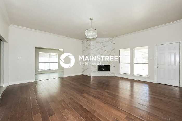 1011 Dandelion Dr - Photo 4 of 18