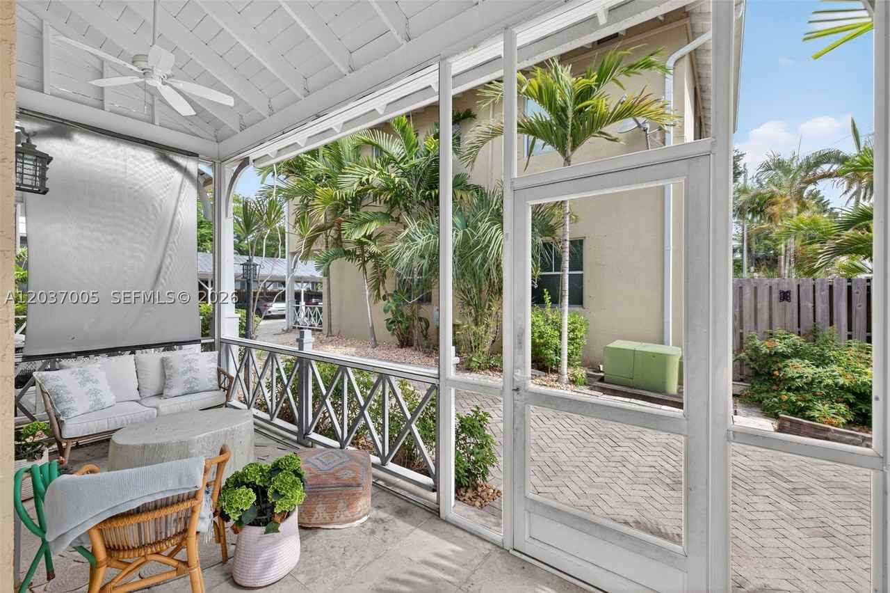 1214 W Las Olas Blvd - Photo 4 of 50