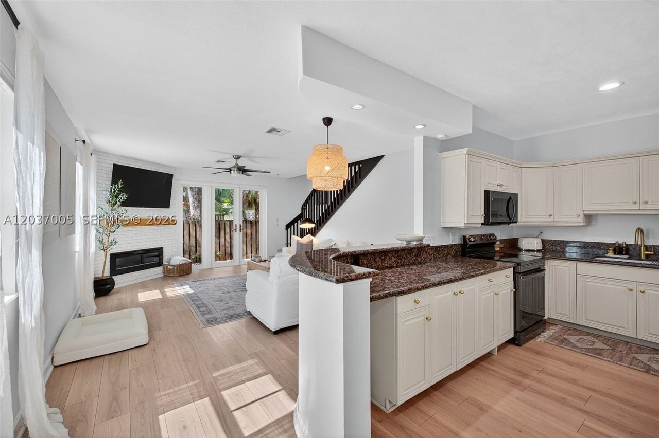 1214 W Las Olas Blvd - Photo 7 of 50