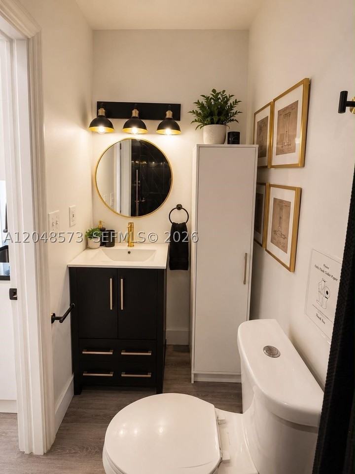 2032 Ne 26th St #3 - Photo 6 of 9