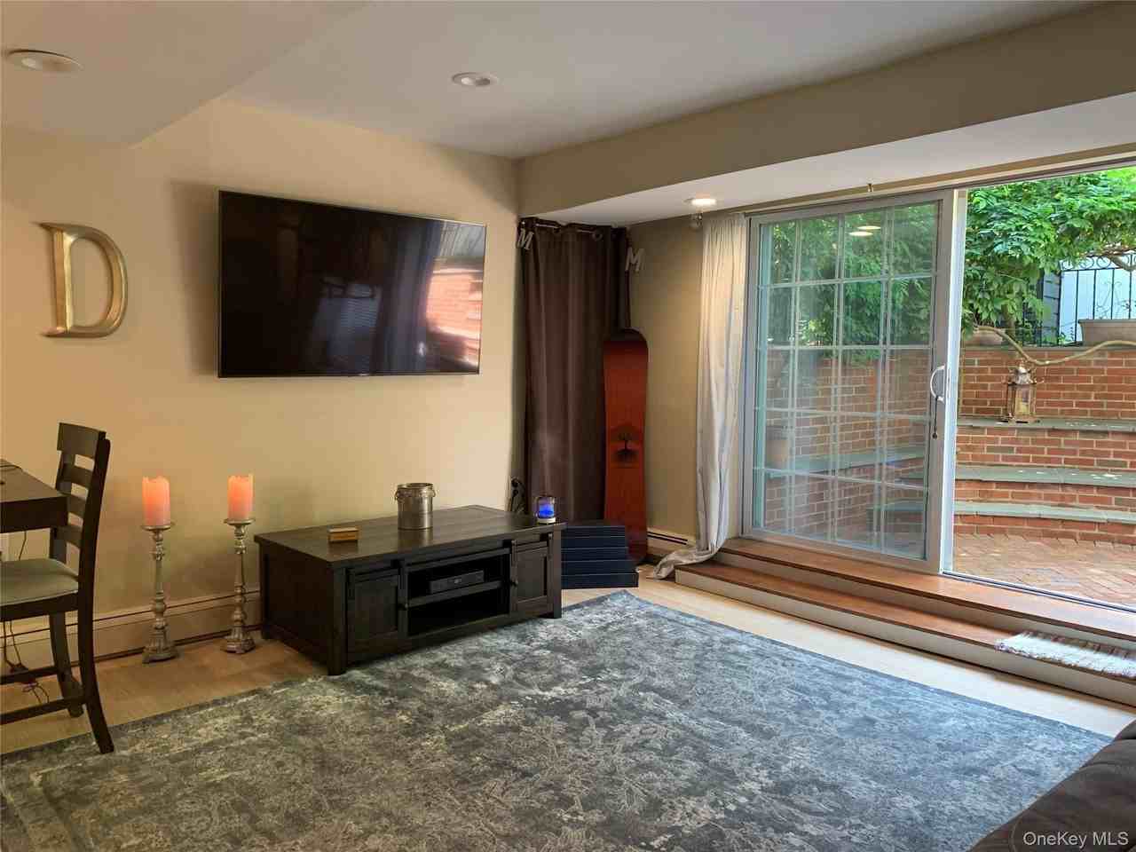 130 E Olive St - Photo 2 of 12