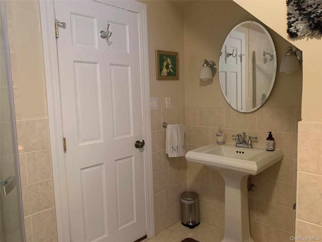 130 E Olive St - Photo 7 of 12