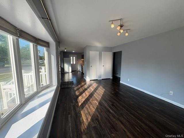 266 Central Park Rd - Photo 6 of 22