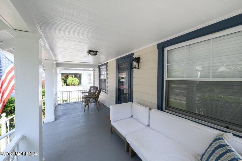 1314 Laurel Ave - Photo 5 of 22
