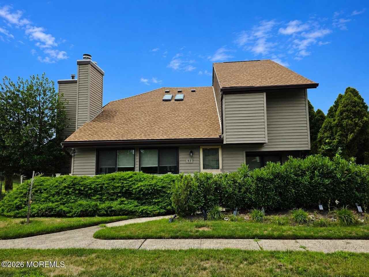97 Cotswold Cir #2