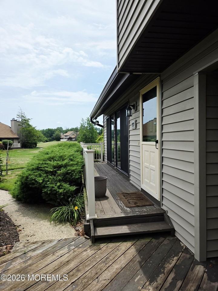 97 Cotswold Cir #2 - Photo 3 of 39