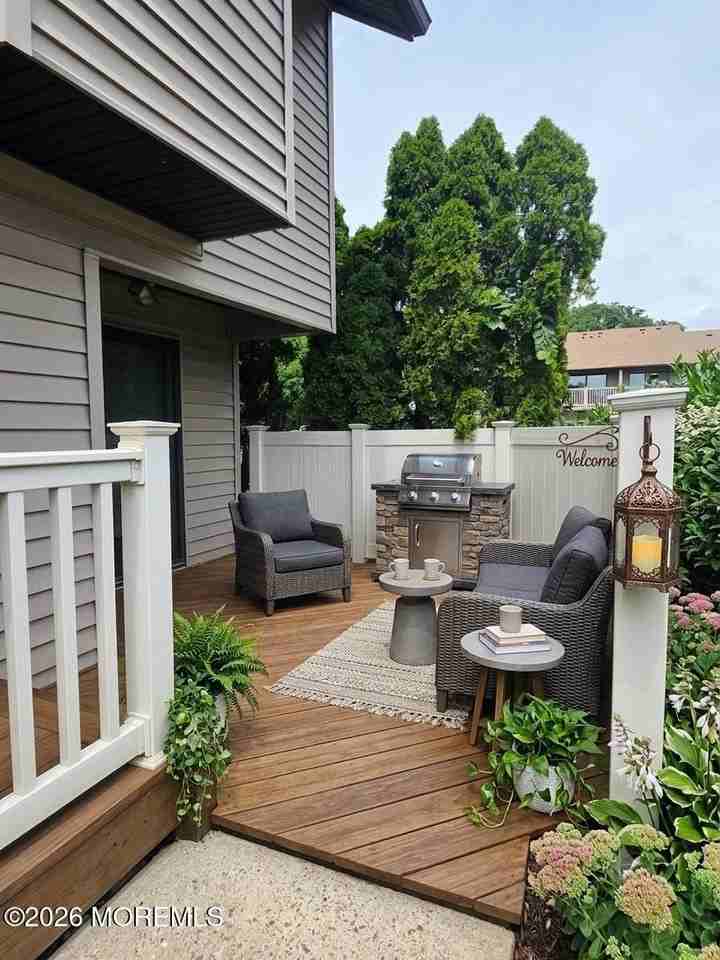 97 Cotswold Cir #2 - Photo 5 of 39