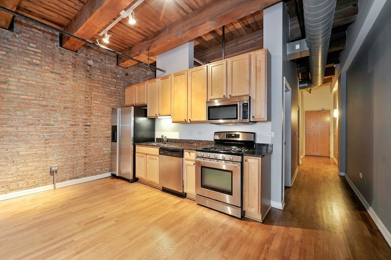 1503 S State St #609 - Photo 3 of 8