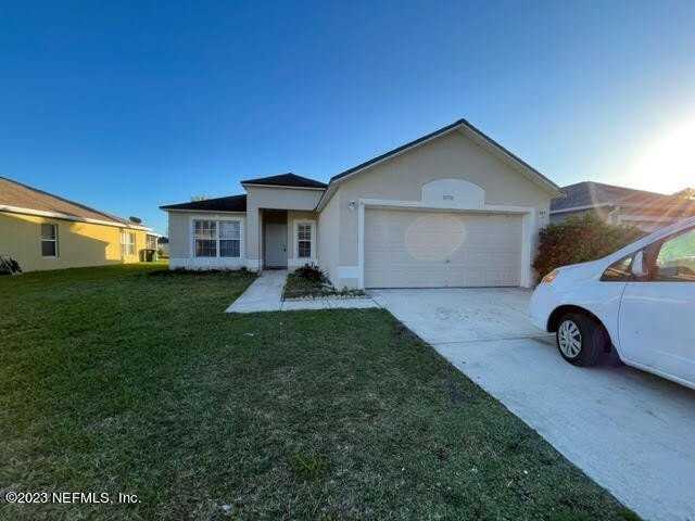 10538 Lantana Lakes Dr N - Photo 2 of 19