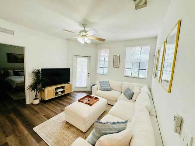 4802 West Bexley Park Drive - Photo 2 of 8