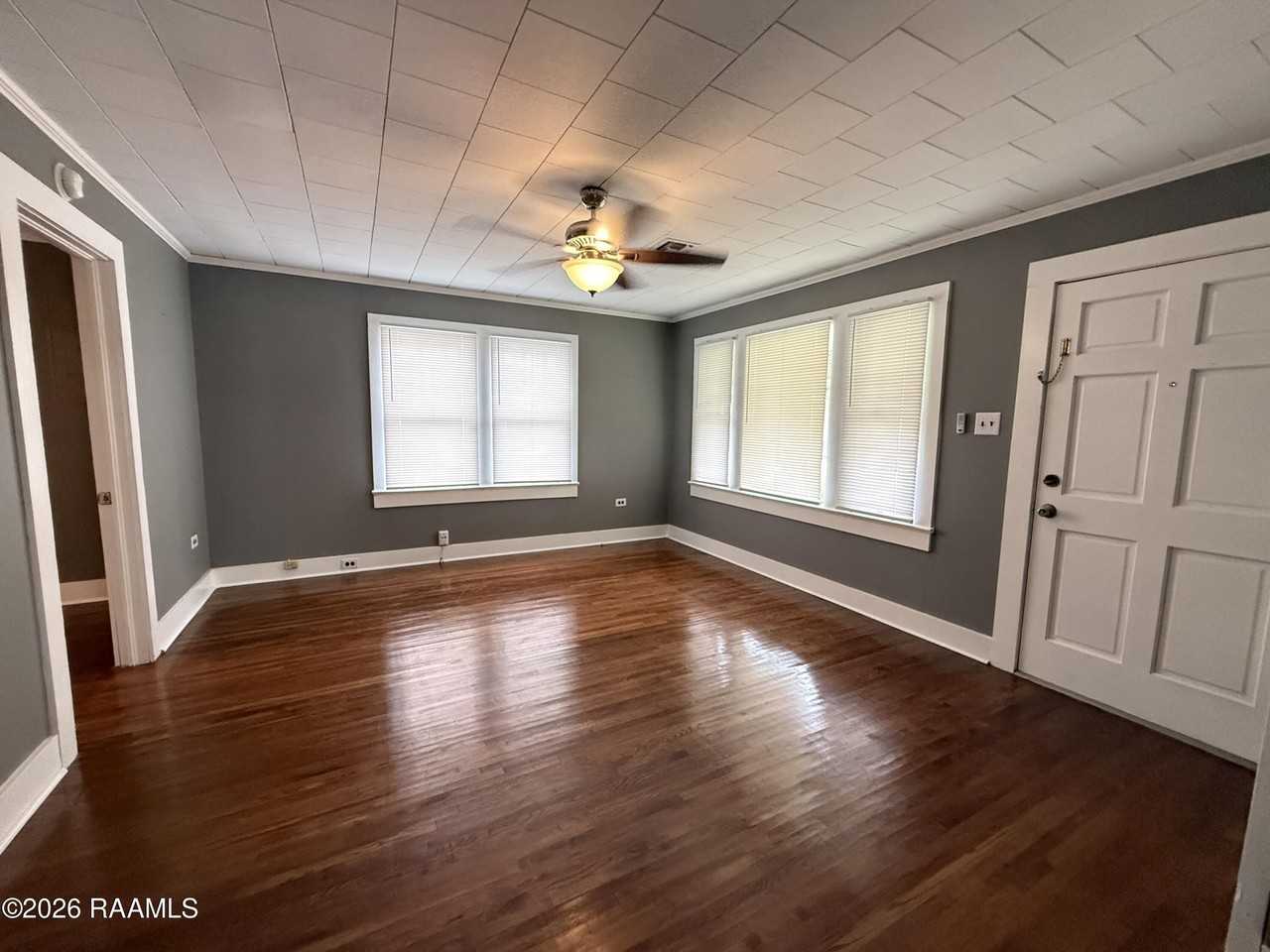 611 Everette St - Photo 6 of 18