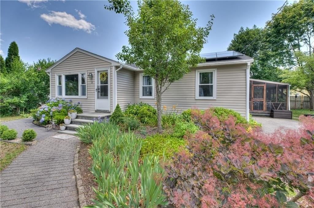 15 Whipple Ave - Photo 3 of 32