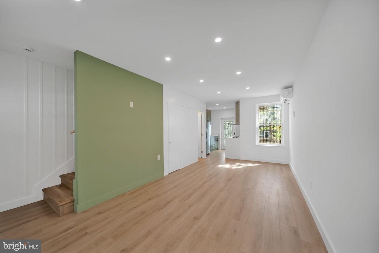 1845 Corcoran St Ne - Photo 4 of 33