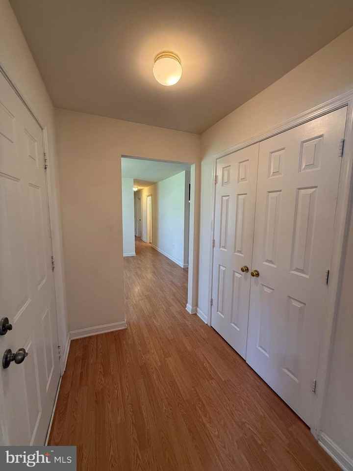 7112 Sharon Rd - Photo 2 of 20