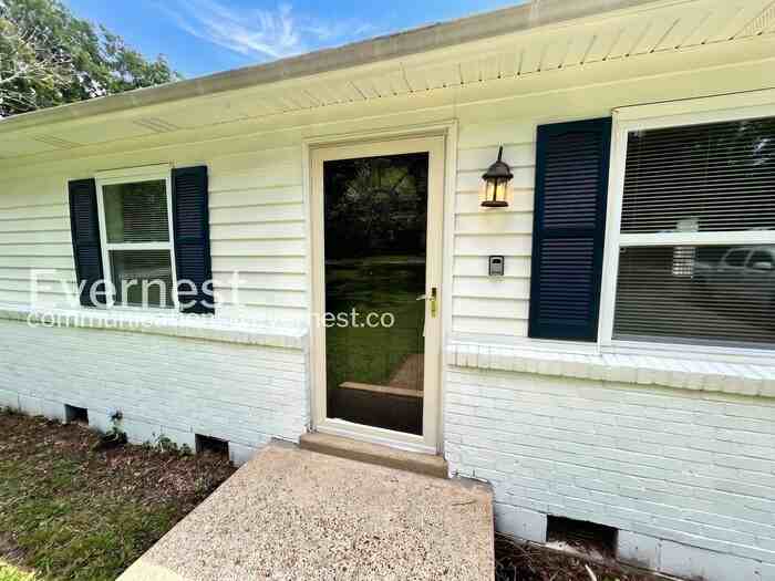 204 W Monticello Ave - Photo 3 of 27