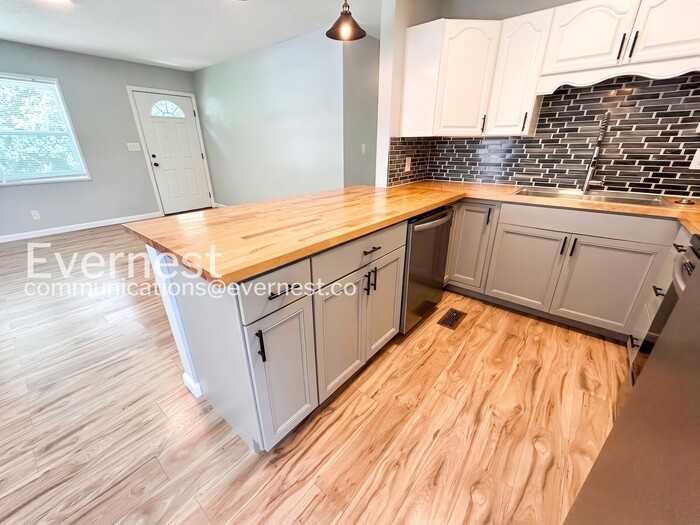 204 W Monticello Ave - Photo 6 of 27