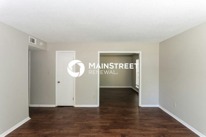 3721 Barberry St - Photo 3 of 16