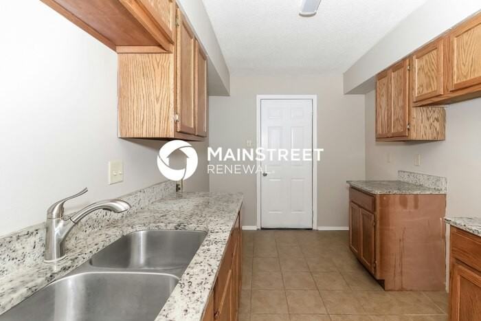 3721 Barberry St - Photo 6 of 16