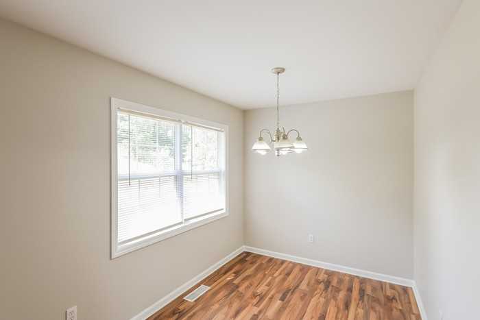 965 Skyview Lake Rd - Photo 3 of 10