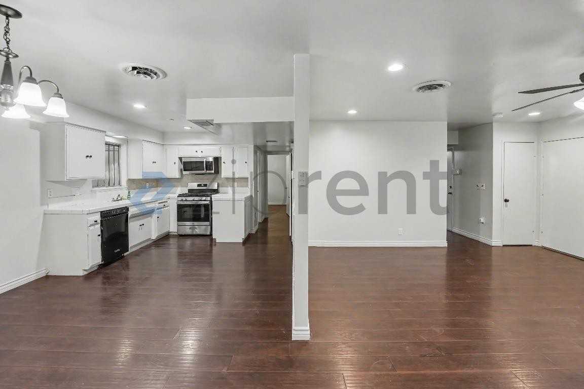 766 E Pillsbury St - Photo 7 of 24