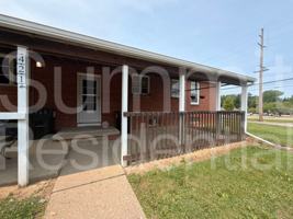 featured image of 421 Hedeen Dr #421