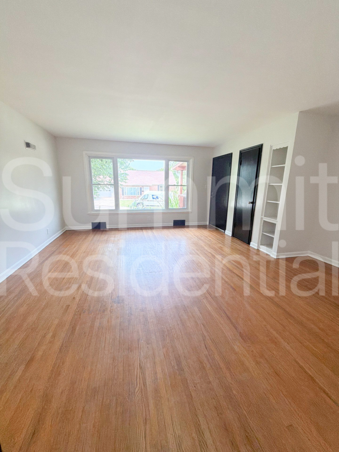 421 Hedeen Dr #421 - Photo 5 of 8