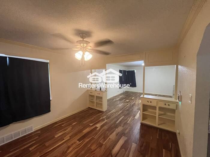 2630 Pontiac St - Photo 5 of 15