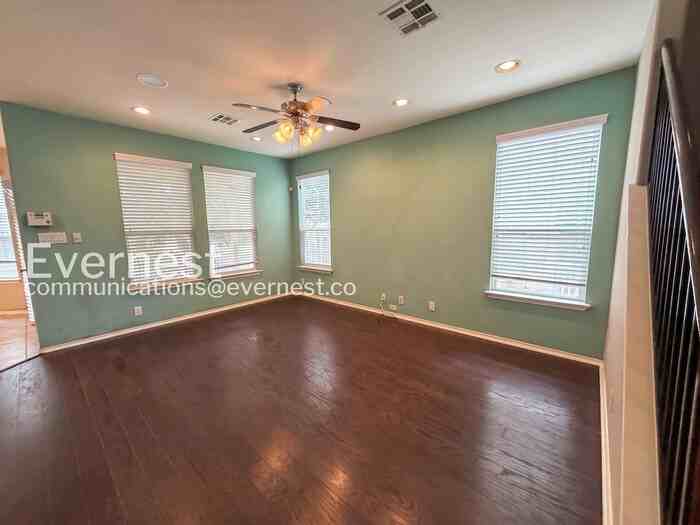 1620 Willow Vis - Photo 6 of 24