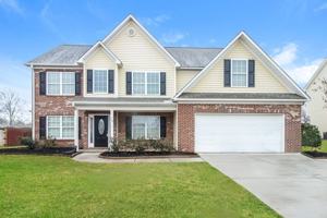 featured image of 15 Fox Den Ln
