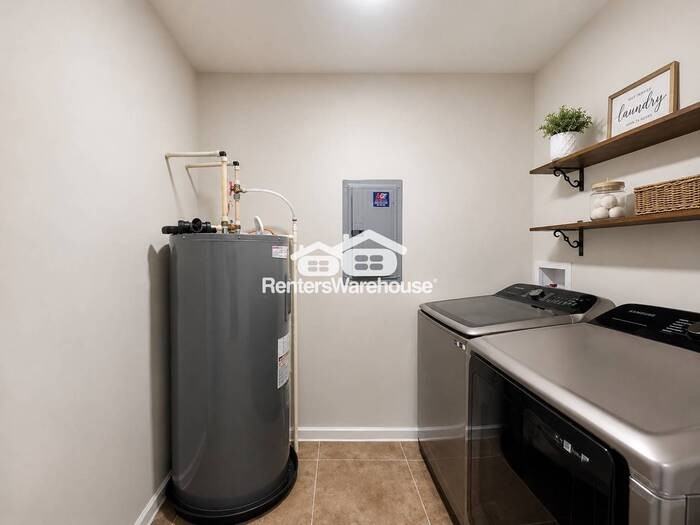 953 6th Way - Photo 6 of 11