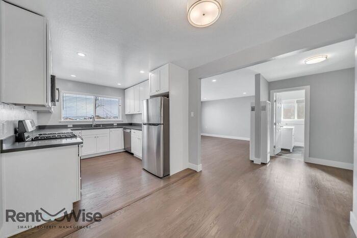 1600 Fifth Ave #2 - Photo 6 of 25