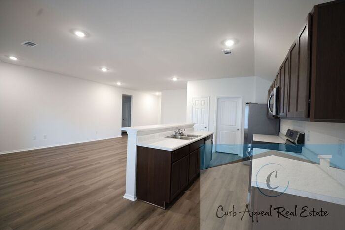 4804 Prospector Dr - Photo 3 of 24
