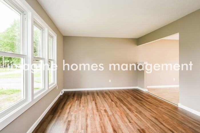 5271 Broad Blvd - Photo 6 of 21
