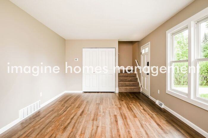 5271 Broad Blvd - Photo 7 of 21