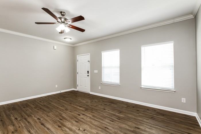 11502 Galashiels Dr - Photo 4 of 17
