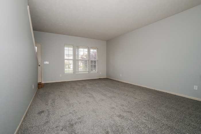 5343 Royal Brook Dr - Photo 2 of 14