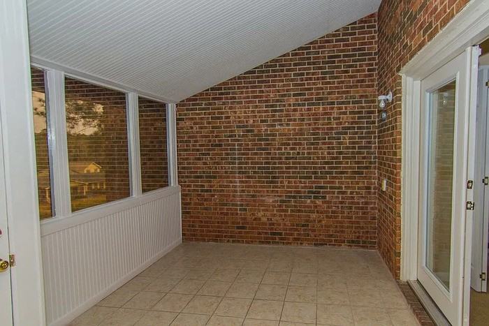 128 Jefferson Pl #128 - Photo 5 of 23