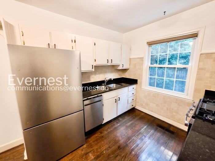 55 Delmont Dr Ne #D1 - Photo 2 of 23