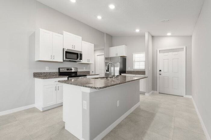 7110 Amelia Cove Ct - Photo 5 of 28