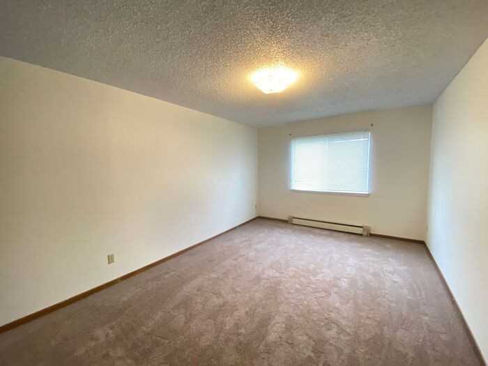 624 S Gilbert St #11 - Photo 5 of 9