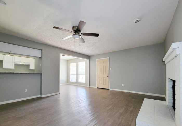 13611 Ravensway Dr #B - Photo 2 of 13