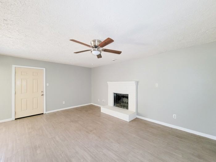 13611 Ravensway Dr #B - Photo 3 of 13
