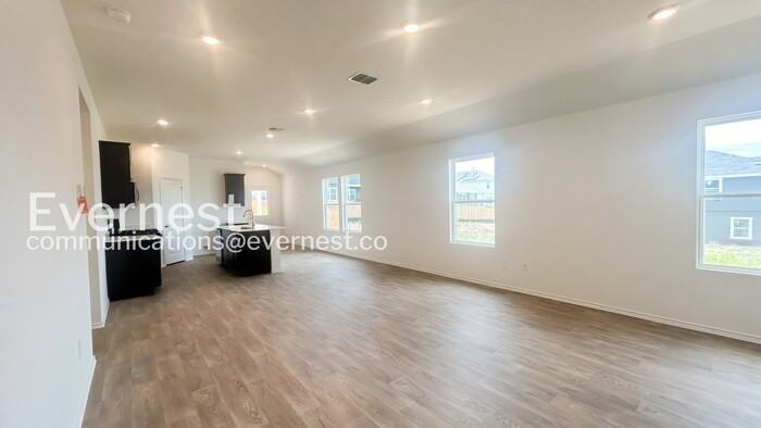 222 Arnold Loop - Photo 4 of 20