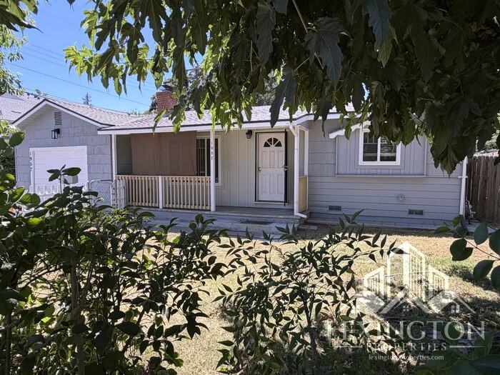 1957 Wright St - Photo 2 of 22