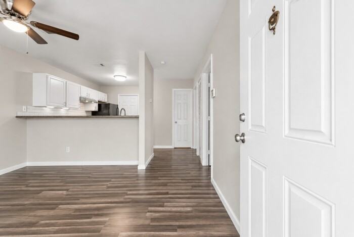 516 Hollyhock St #27 - Photo 3 of 17