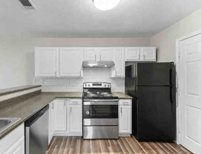 516 Hollyhock St #27 - Photo 4 of 17