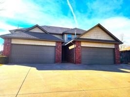 featured image of 13705 Oxford Dr